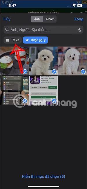 تعليمات إضافة وحذف الصور في ألبوم ذكريات iPhone