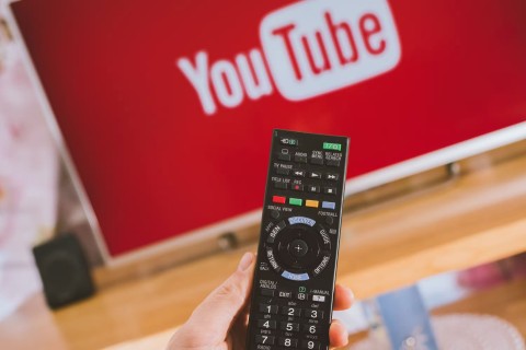 Dlaczego wiele osób ogląda YouTube każdego dnia, ale nie płaci za subskrypcję Premium