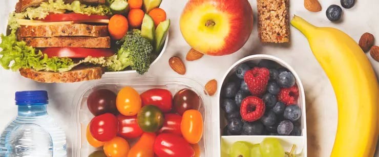 Est-il préférable de manger de petits ou de gros repas ? Est-il préférable de manger de petits ou de gros repas ?