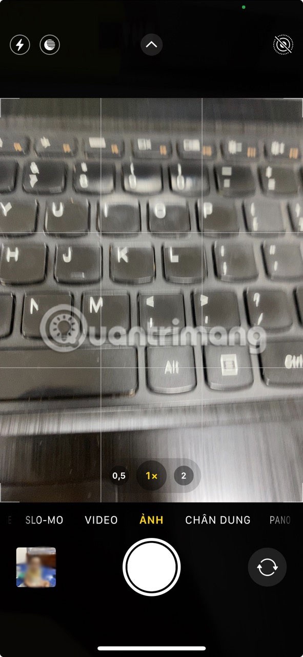 How to fix iPhone camera flashing error