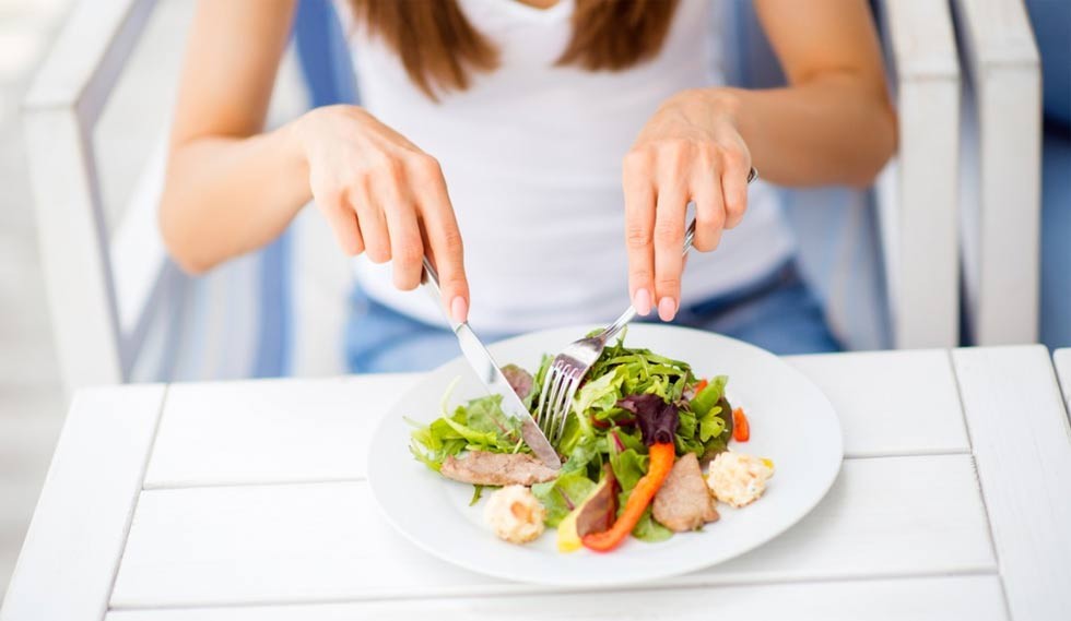 Est-il préférable de manger de petits ou de gros repas ? Est-il préférable de manger de petits ou de gros repas ?