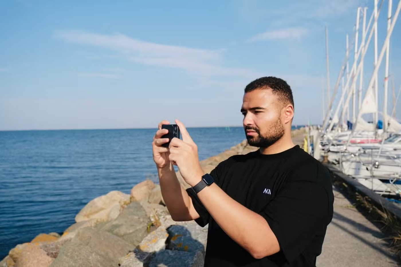 Nu cumpărați aceste 5 gadget-uri de fotografie pentru smartphone!