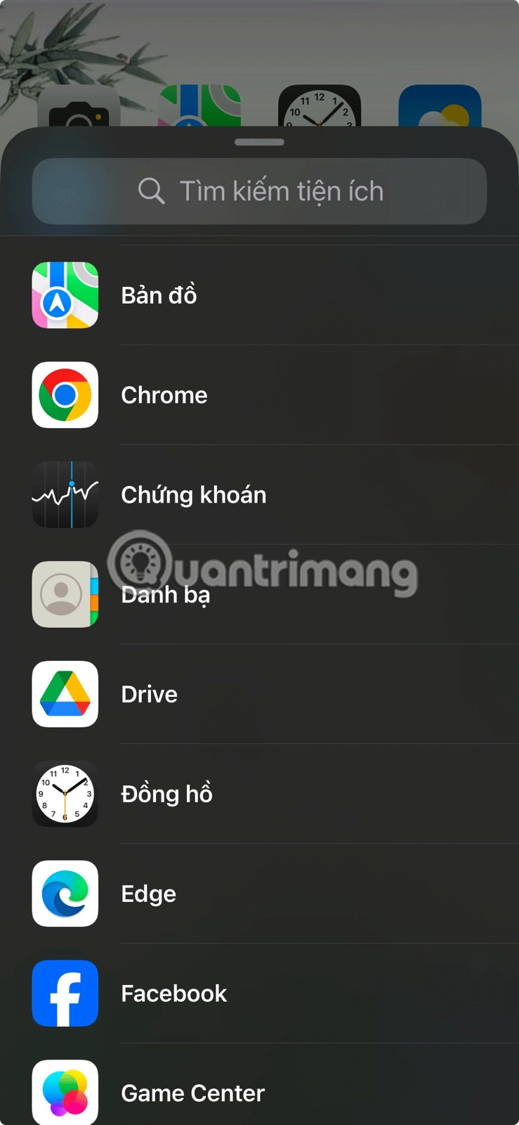 Hoe u meerdere tijdzones op het iPhone-scherm kunt weergeven