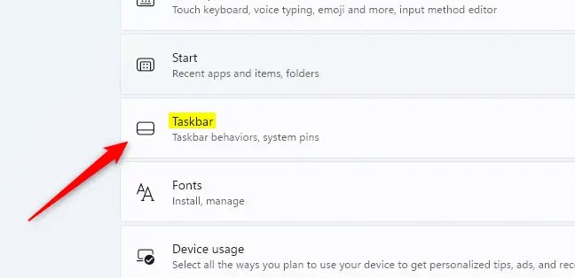 更改 Windows 11 工作列圖示大小的說明
