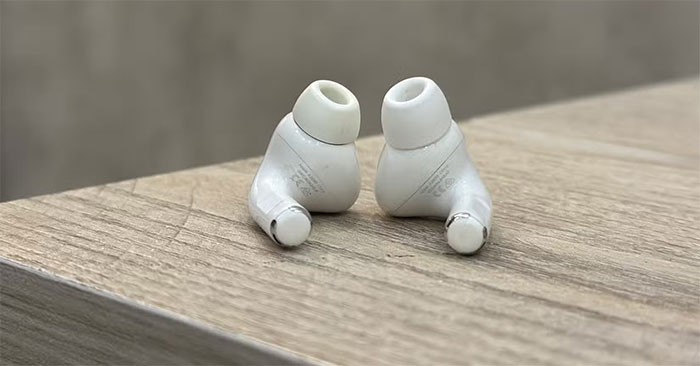 Как использовать функции Conversation Awareness и Live Listening на AirPods