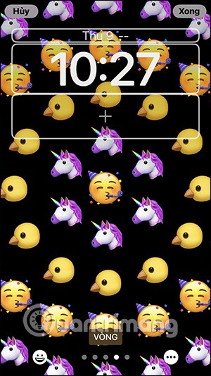 How to customize iPhone lock screen