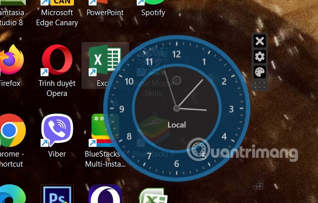 Windows 11 화면에 시계를 표시하는 방법