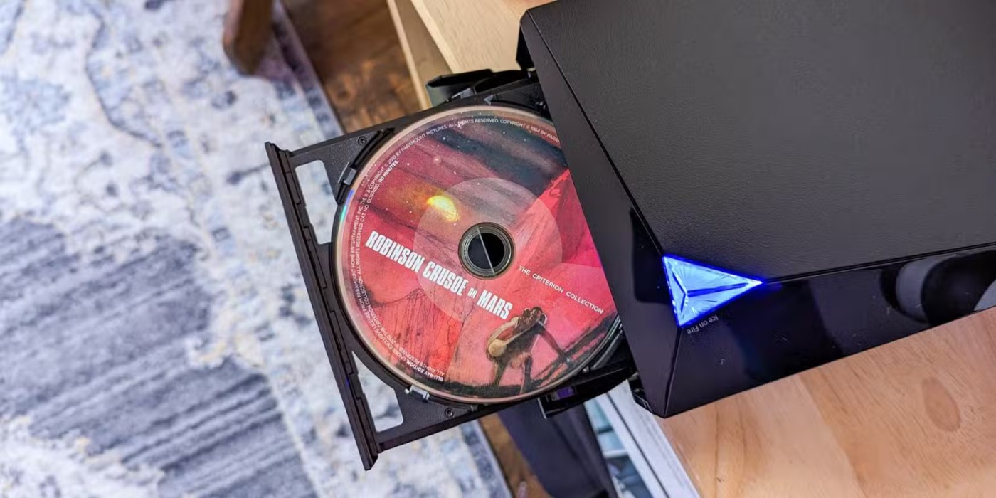 7 Smart Ways to Use Your Monitor Without a Computer