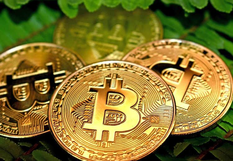 Bagaimana Bitcoin Memecahkan Pengeluaran Ganda?