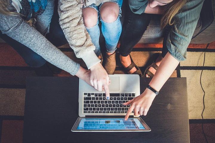 Utilizzo di Big Data e analisi predittiva per supportare il successo degli studenti