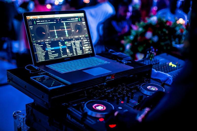 9 Software DJ Terbaik Yang Harus Anda Gunakan di Tahun 2021